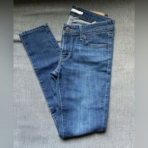Levi 711 skinny women’s 29